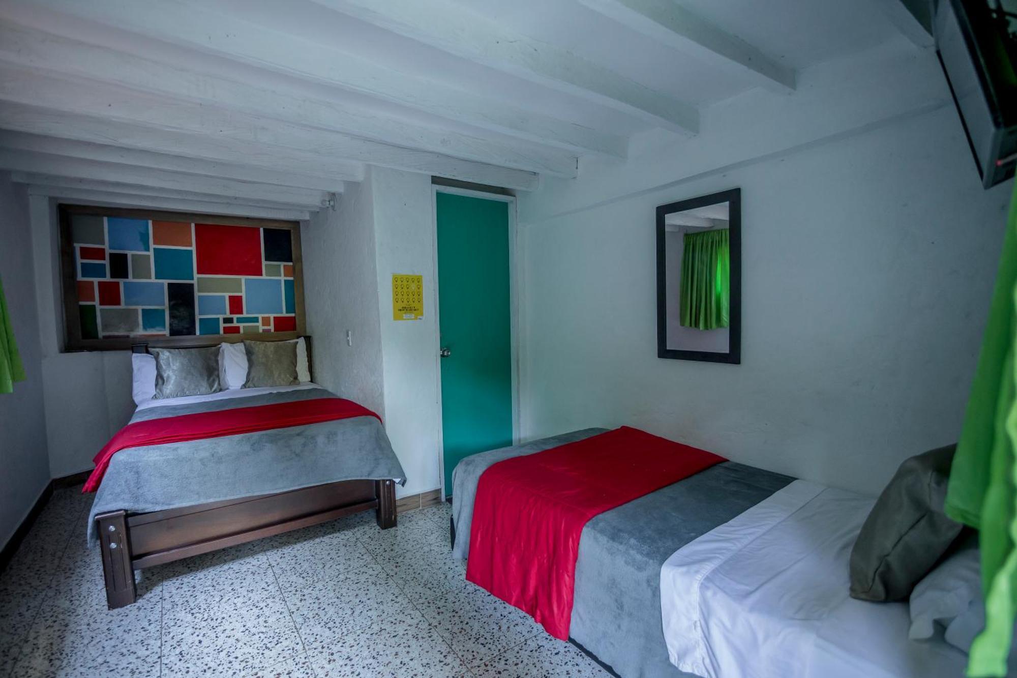 Hotel Marrokos Aeropuerto Jose Maria Cordova Guarne Luaran gambar