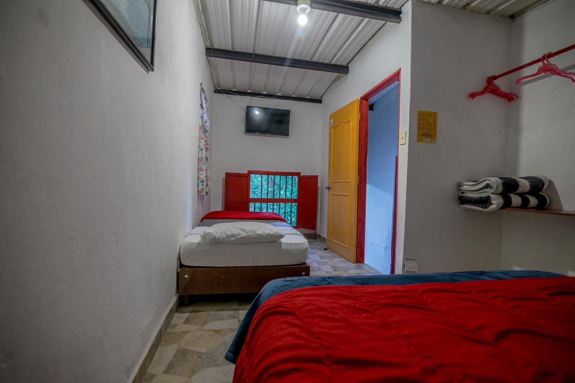 Hotel Marrokos Aeropuerto Jose Maria Cordova Guarne Luaran gambar