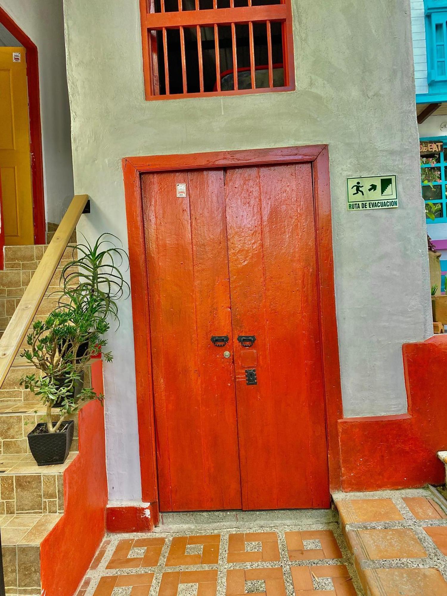 Hotel Marrokos Aeropuerto Jose Maria Cordova Guarne Luaran gambar